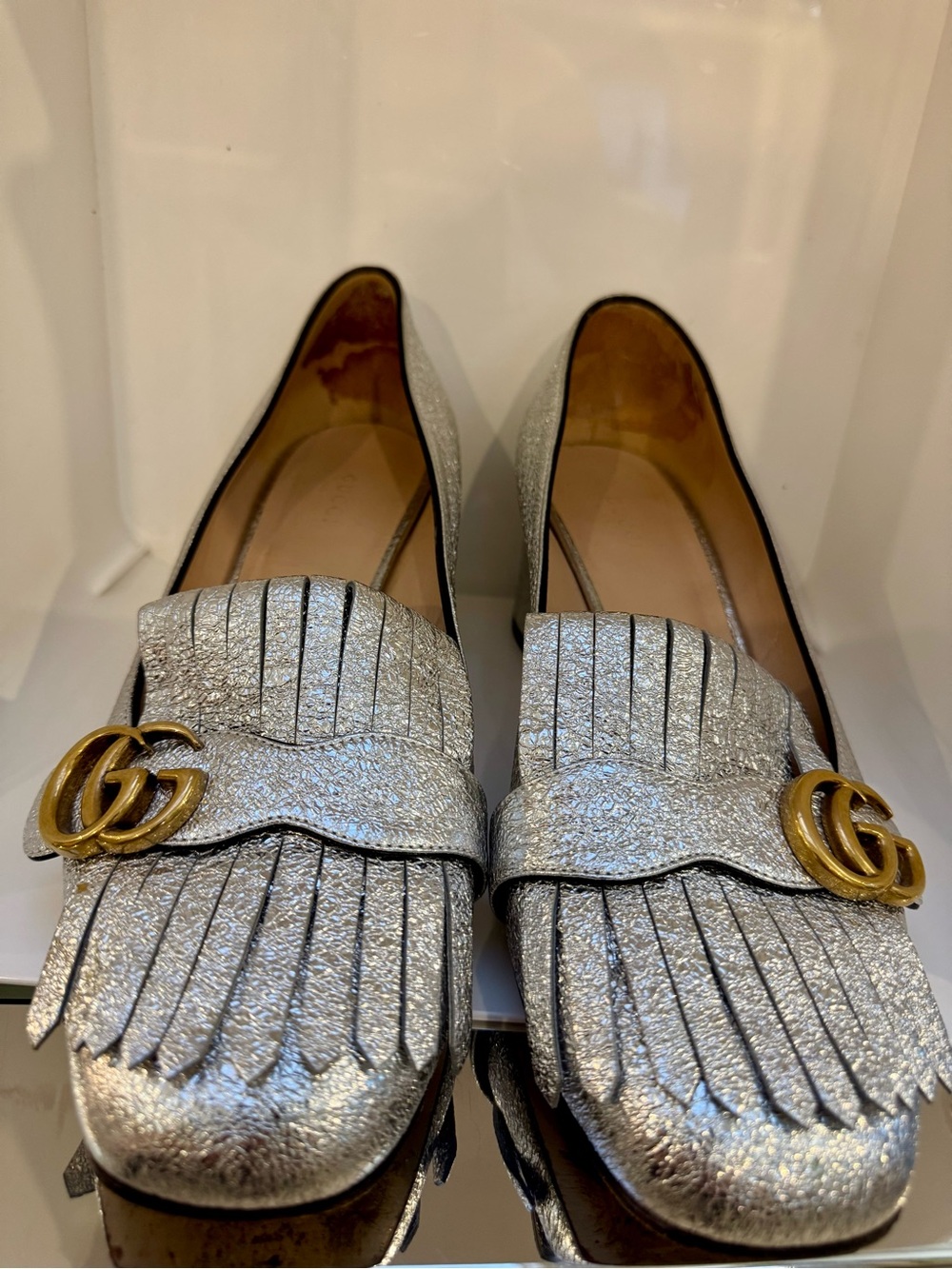Like new genuine Gucci 41 Silver Metallic Leather Loafers with Gold Double